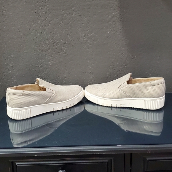 SOUL Naturalizer Women's Tia Slip-On Sneakers Beige - Picture 10 of 12